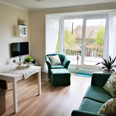 With 2 Bedrooms *